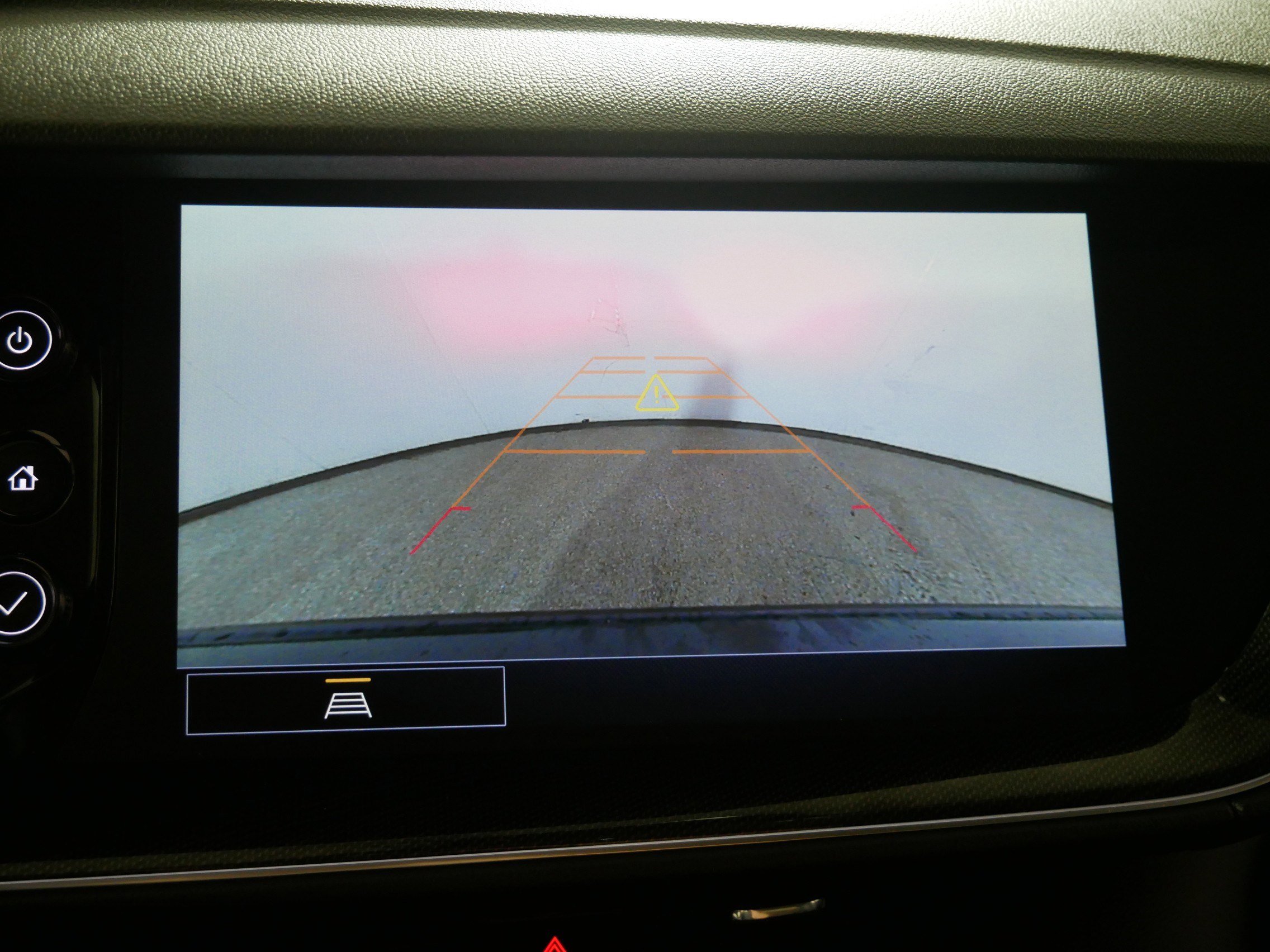 Used 2021 Buick Envision Essence image 33