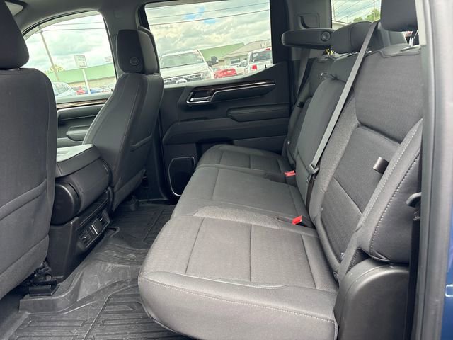 Used 2024 GMC Sierra 1500 Elevation w/ LPO, Elevation Black Package AWD/4WD image 10