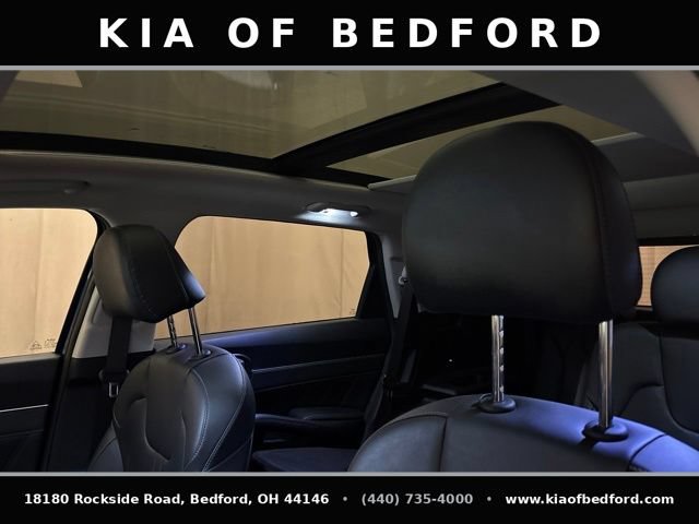 Certified 2023 Kia Sorento SX FWD image 22