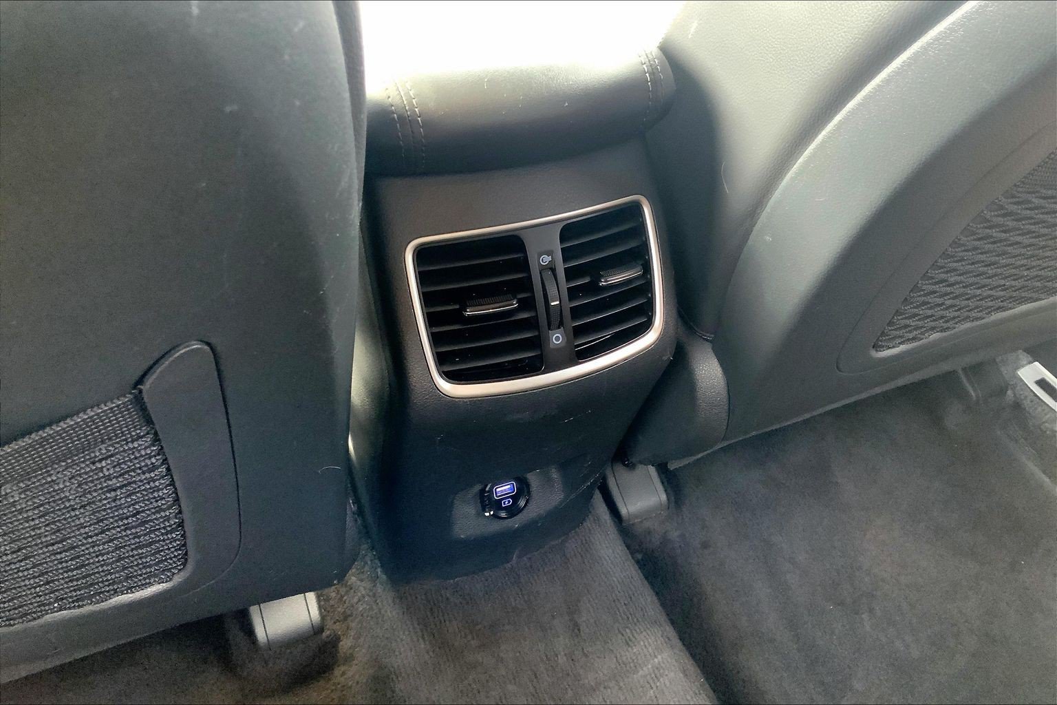 Used 2019 Hyundai Tucson Limited AWD/4WD image 39