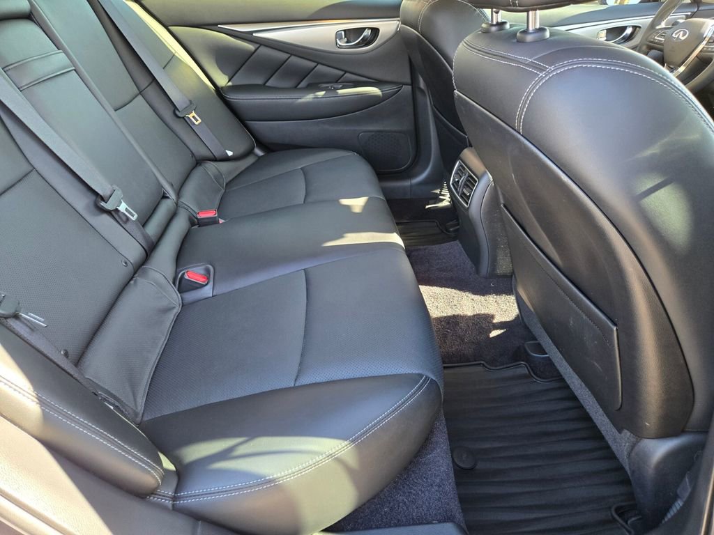 Used 2023 INFINITI Q50 Luxe RWD image 18
