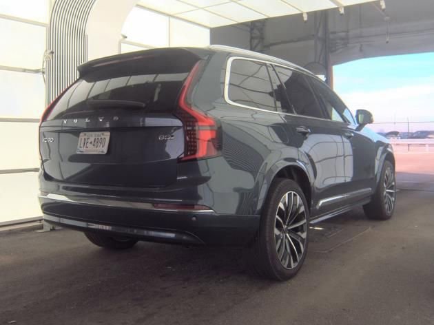 Used 2025 Volvo XC90 B5 Plus AWD/4WD image 5