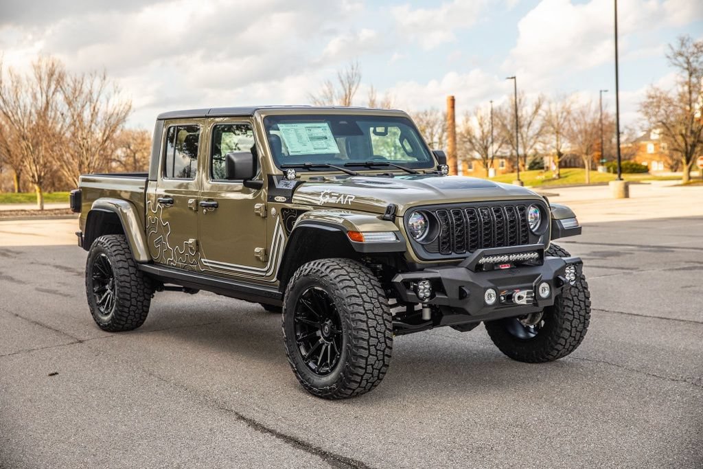 New 2026 Jeep Gladiator Rubicon w/ Safety Group AWD/4WD image 11