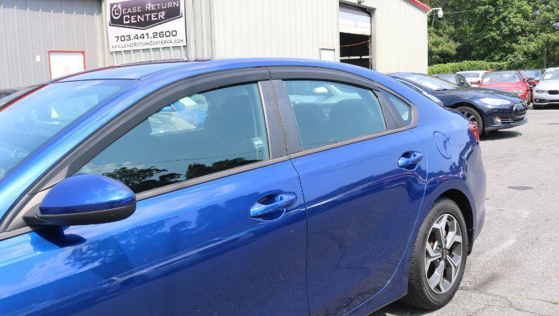 Used 2020 Kia Forte LXS FWD image 2