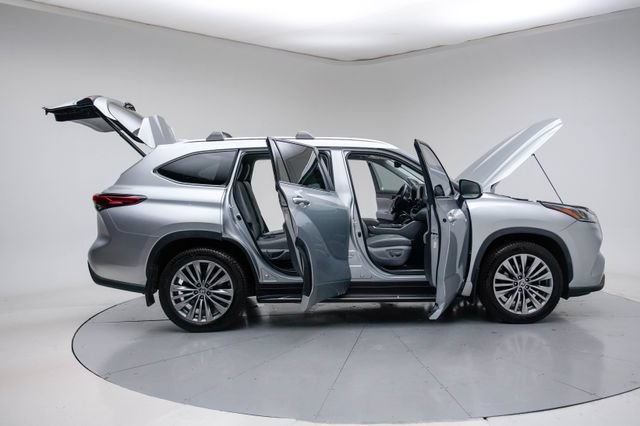 Used 2021 Toyota Highlander Platinum AWD/4WD image 14