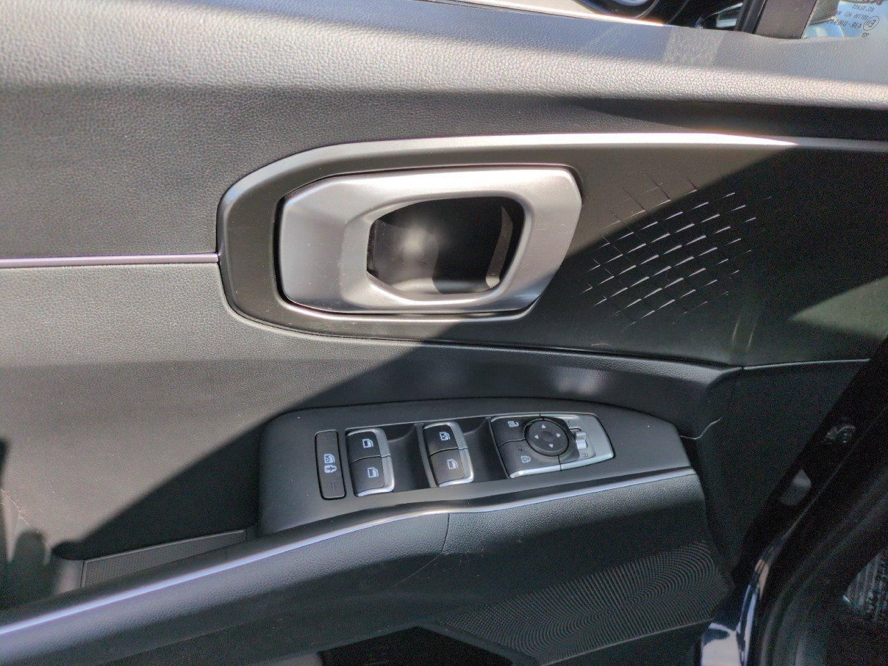 Used 2022 Kia Sorento S FWD image 14