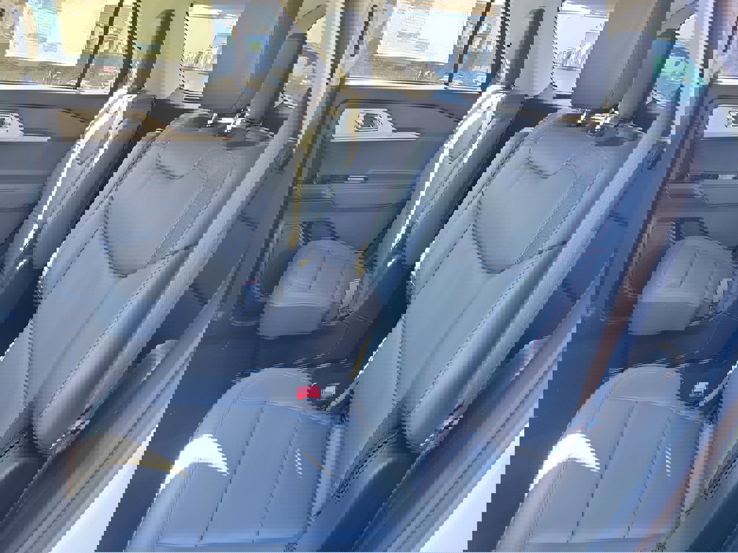 New 2026 Ford Explorer Active w/ Active Comfort Package image 13