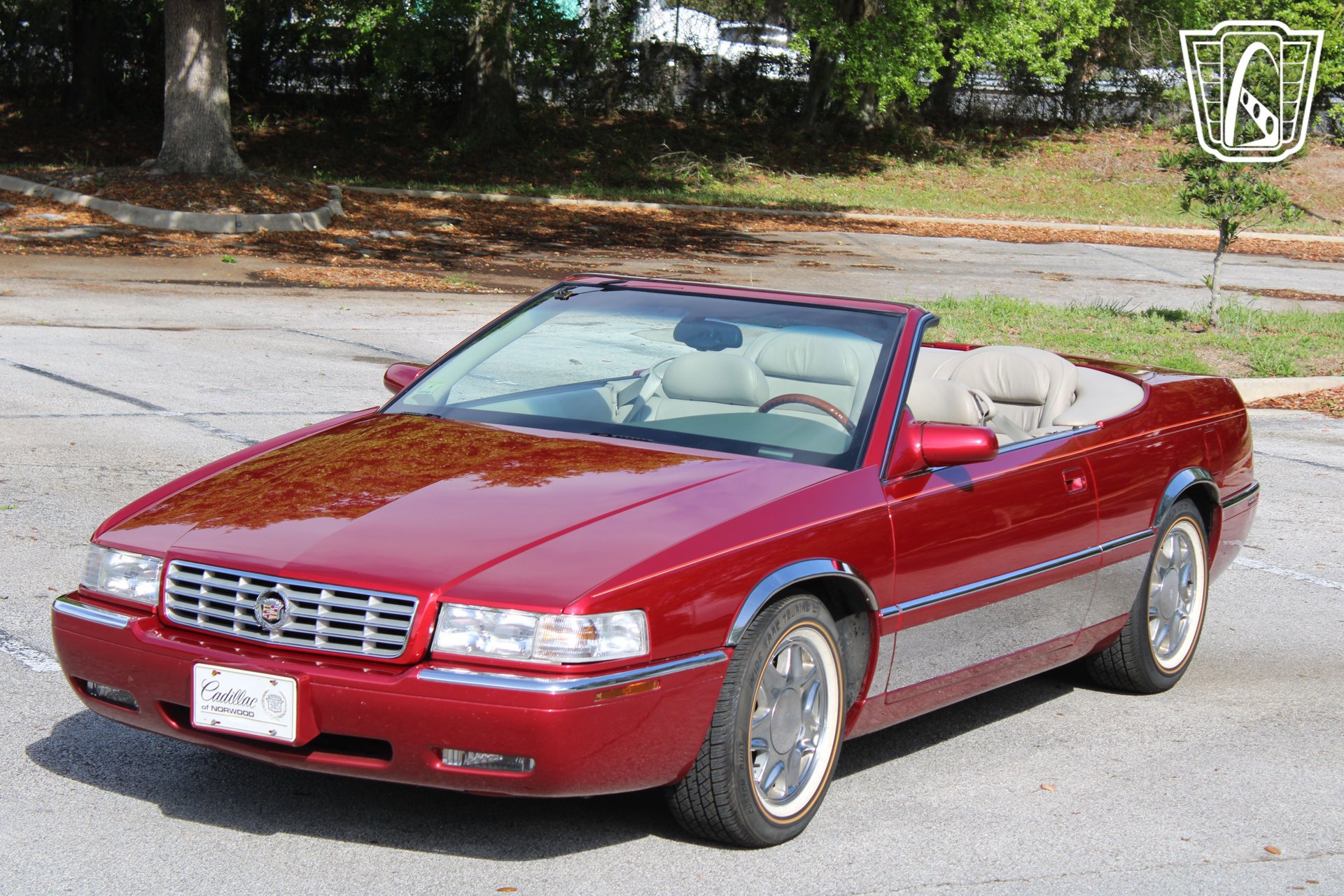 Used 2000 Cadillac Eldorado ESC w/ Comfort/Convenience Pkg image 4
