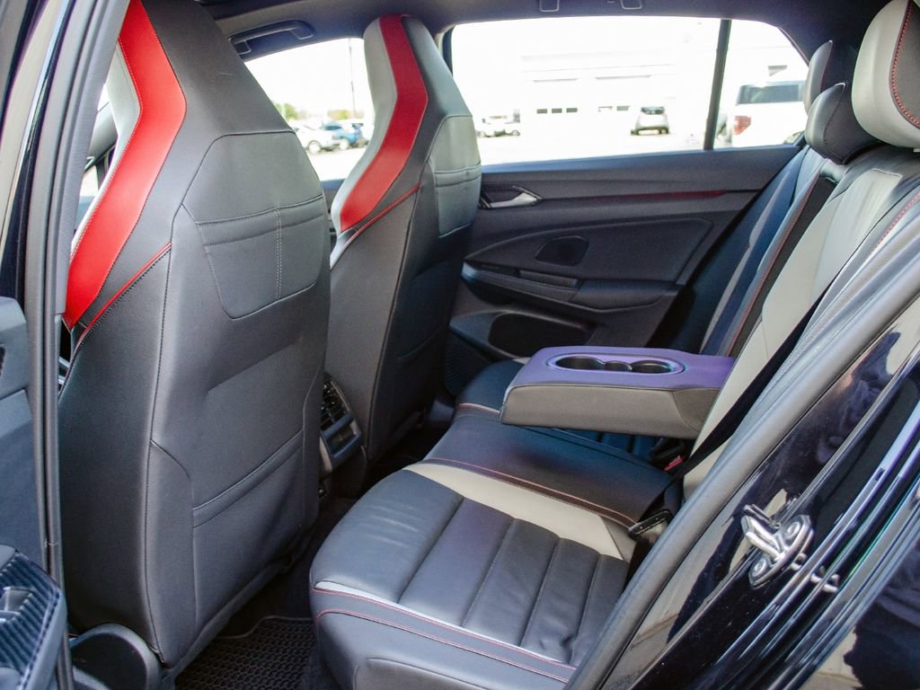 Used 2022 Volkswagen GTI SE FWD image 32