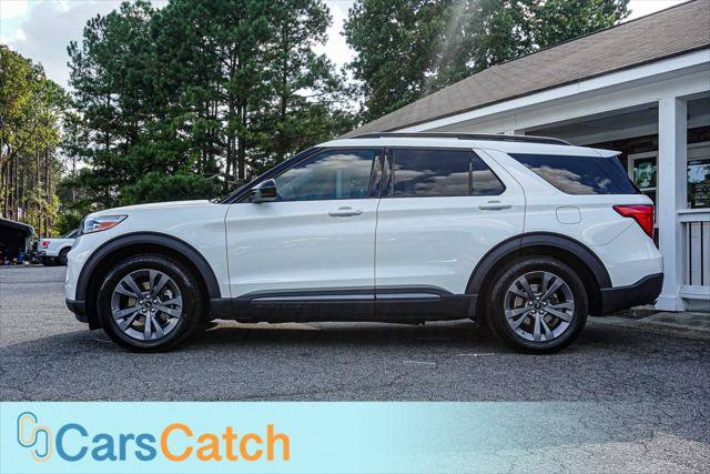 Used 2023 Ford Explorer XLT w/ Equipment Group 202A RWD image 14
