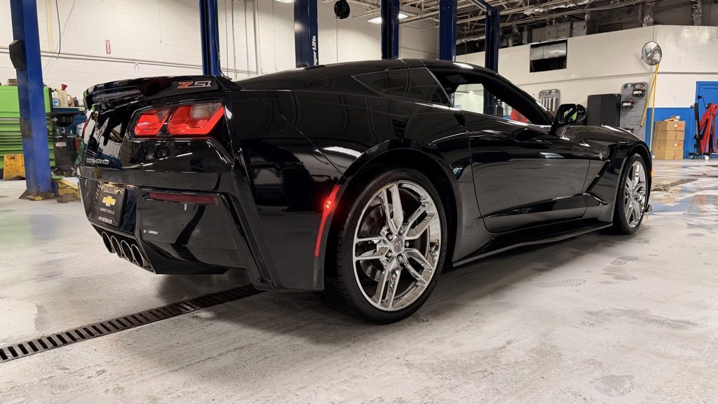 Used 2015 Chevrolet Corvette Stingray Z51 w/ 2LT Preferred Equipment Group image 7