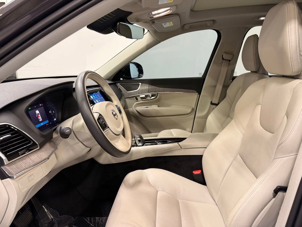 Used 2024 Volvo XC90 B6 Plus w/ Protection Package Premier image 12
