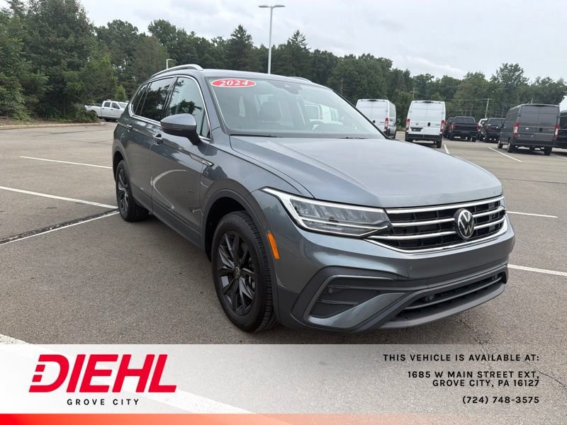 Used 2024 Volkswagen Tiguan SE AWD/4WD image 1