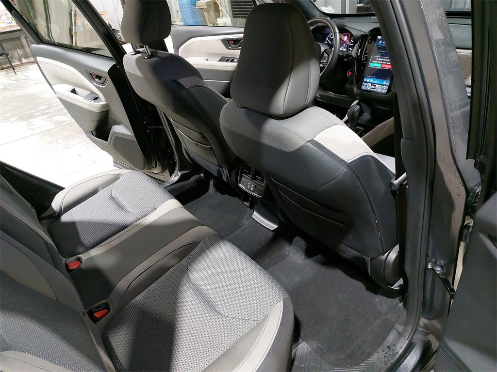 Used 2025 Subaru Forester Premium w/ Convenience Package #1 image 11