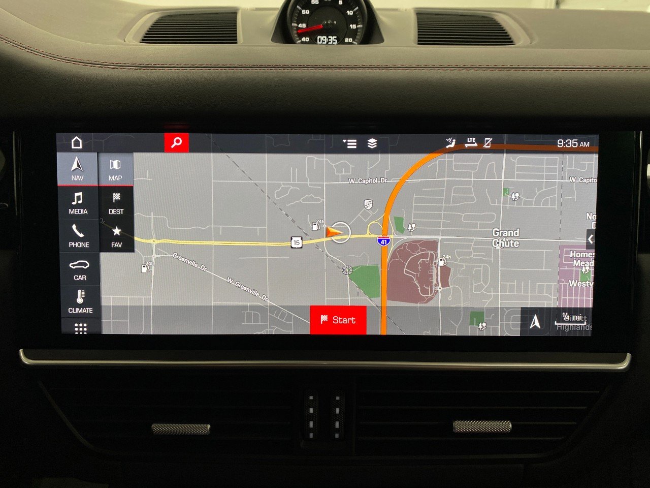 Used 2019 Porsche Cayenne Turbo image 29