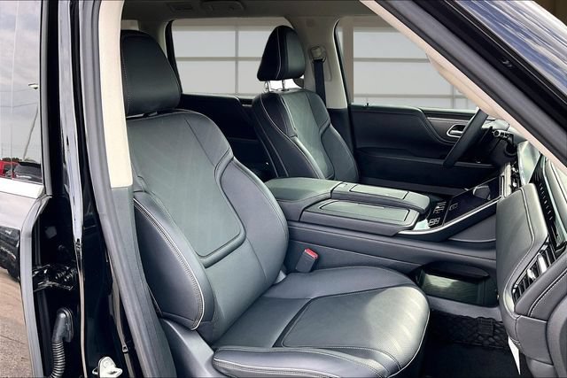 Used 2026 INFINITI QX80 Luxe w/ Cargo Package AWD/4WD image 7