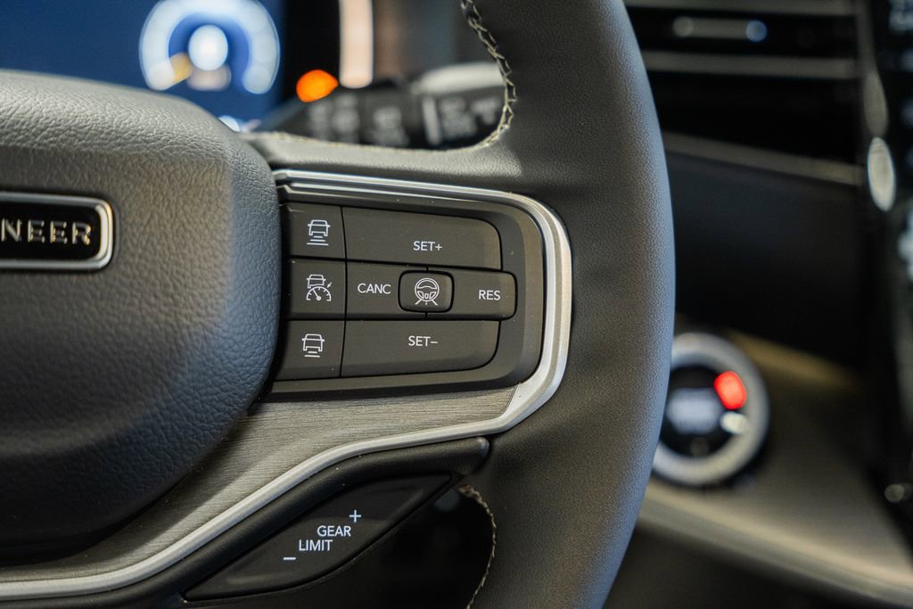 New 2026 Jeep Grand Wagoneer L 4WD image 33