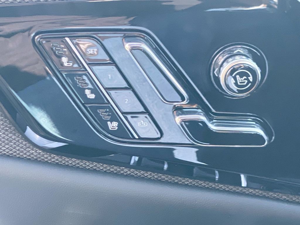 New 2026 Cadillac Optiq V w/ LPO, Floor Liner Package AWD/4WD image 28