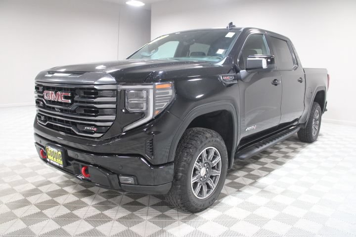 Used 2024 GMC Sierra 1500 AT4 w/ Technology Package AWD/4WD image 7