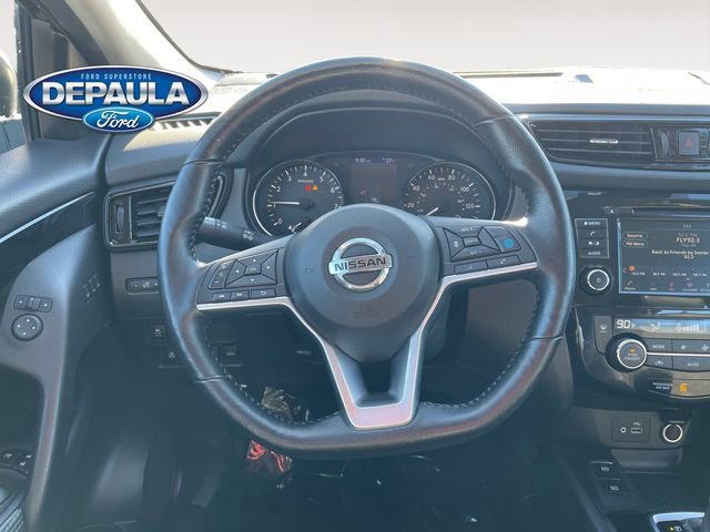 Used 2022 Nissan Rogue Sport SV w/ Technology Package image 15