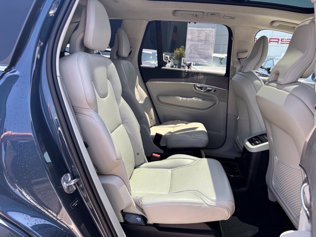 Certified 2023 Volvo XC90 T8 Ultimate w/ Lounge Package AWD/4WD image 24