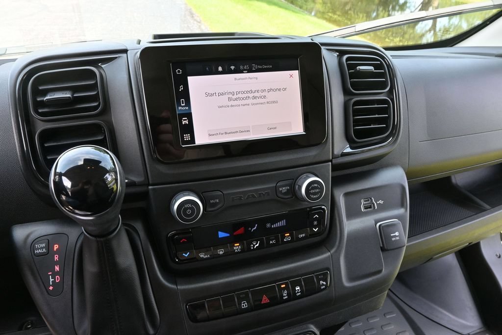 Used 2025 RAM ProMaster 2500 w/ Safety Group FWD image 39