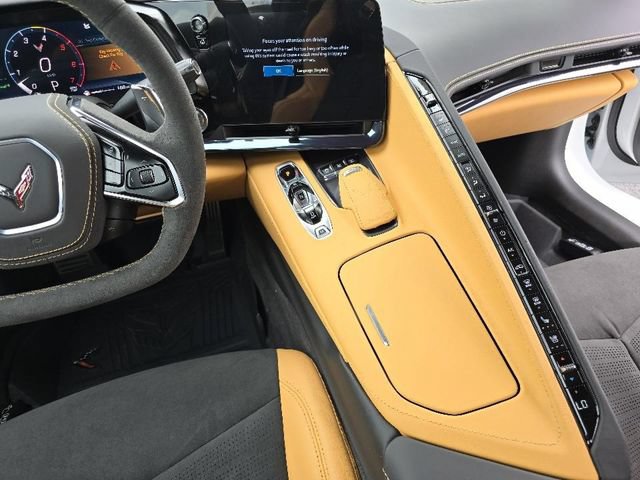 Used 2024 Chevrolet Corvette Stingray Premium Cpe w/ Z51 Performance Package RWD image 33