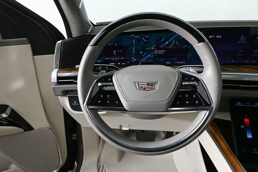 Used 2025 Cadillac Escalade Sport Platinum w/ LPO, Floor Liner Package AWD/4WD image 2