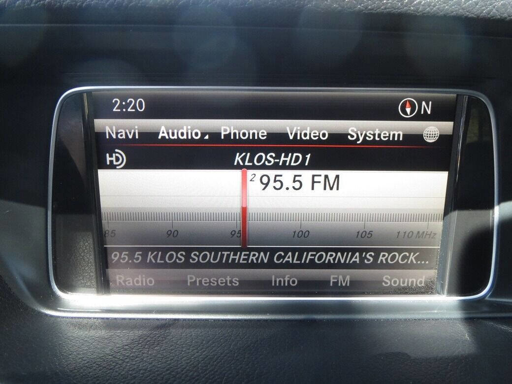 Used 2014 Mercedes-Benz E 350 4MATIC Sedan image 32
