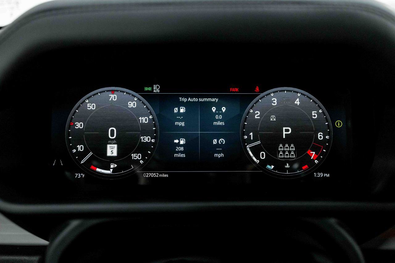 Used 2023 Land Rover Defender 130 SE image 62