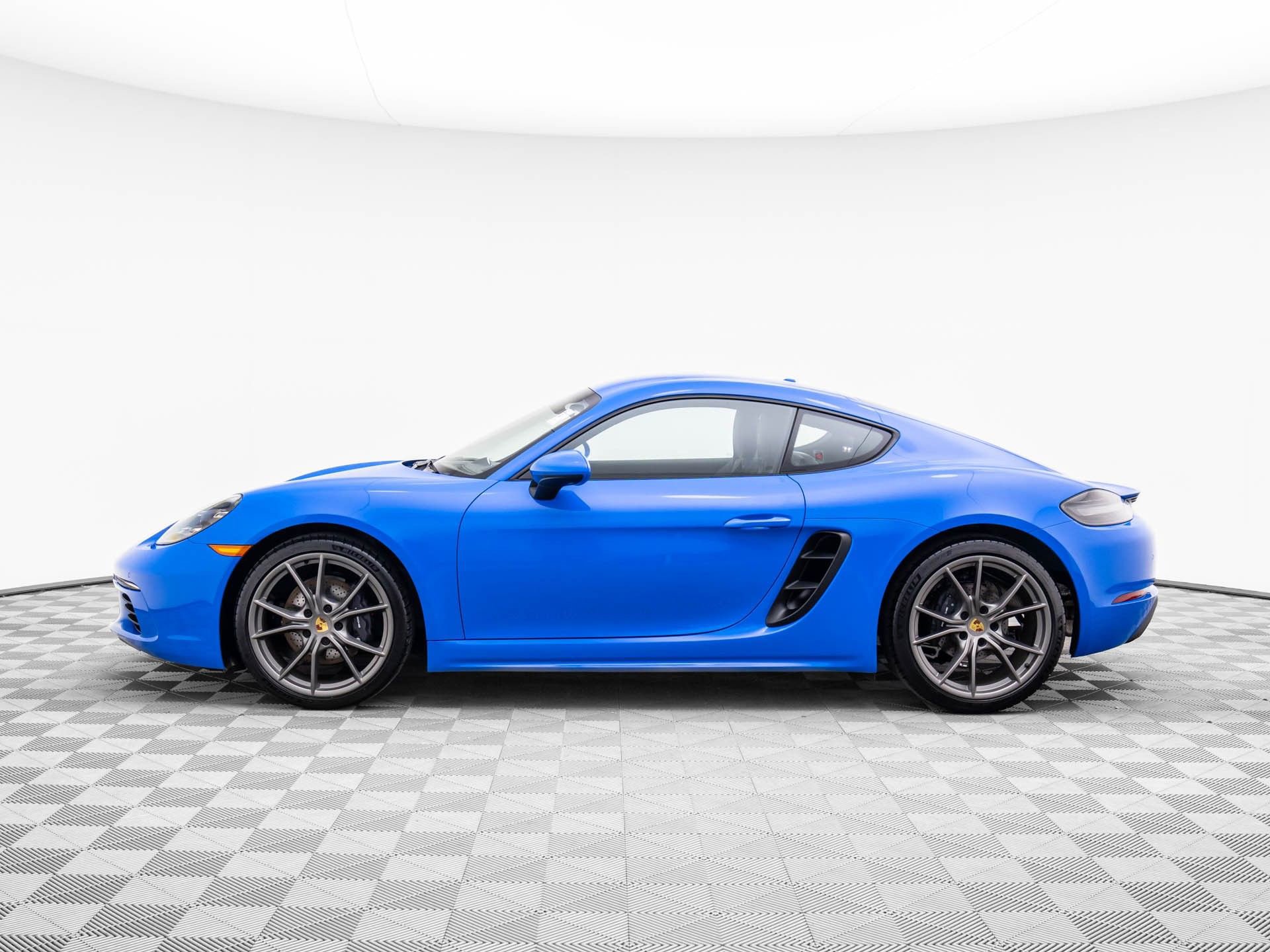 New 2025 Porsche 718 Cayman video 2