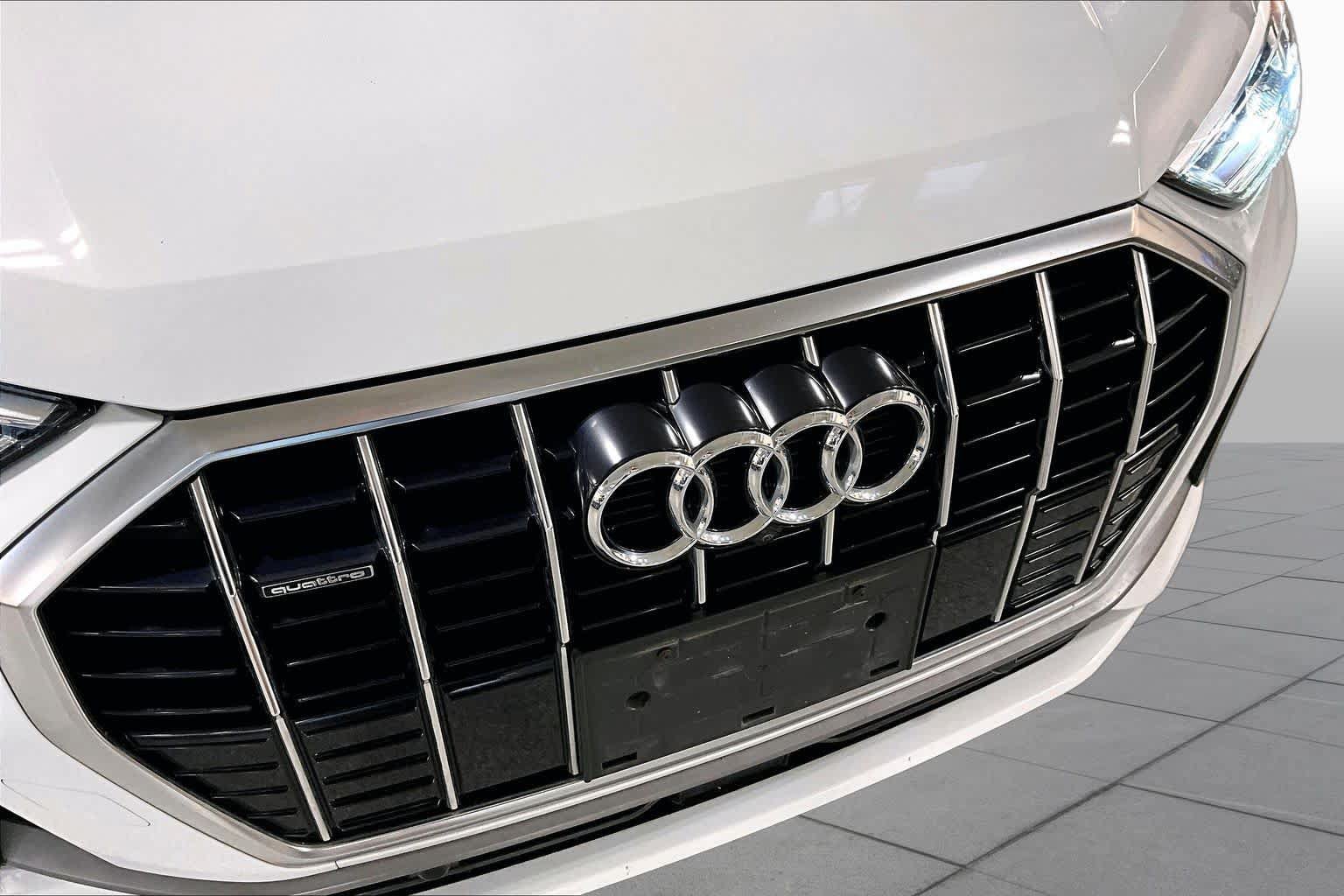 Used 2022 Audi Q3 2.0T Premium Plus w/ Premium Plus Package AWD/4WD image 33
