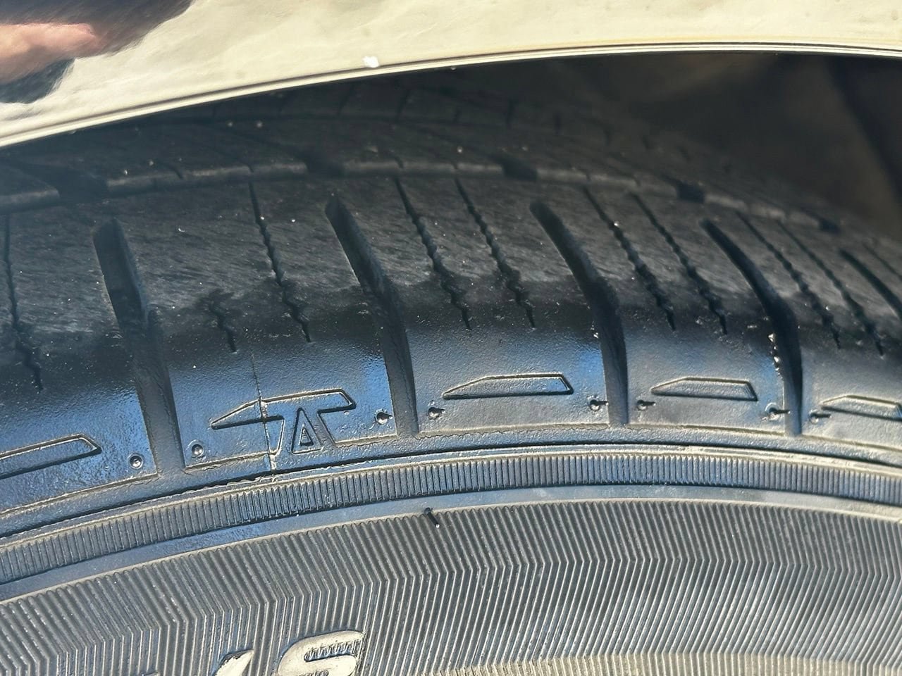 Used 2018 Chevrolet Camaro LT RWD image 23