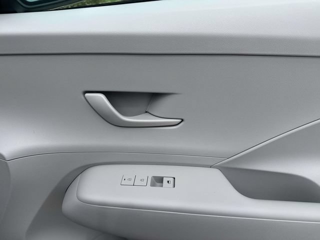 New 2026 Hyundai Kona SE FWD image 19