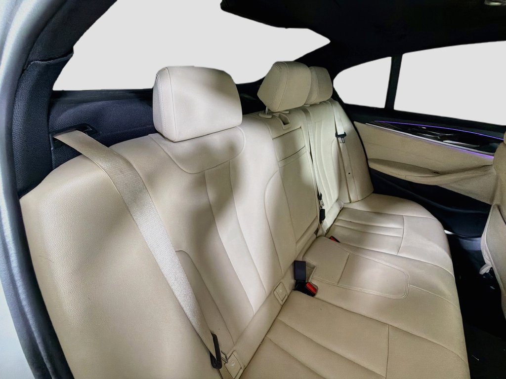 Used 2020 BMW 530i w/ Convenience Package RWD image 28