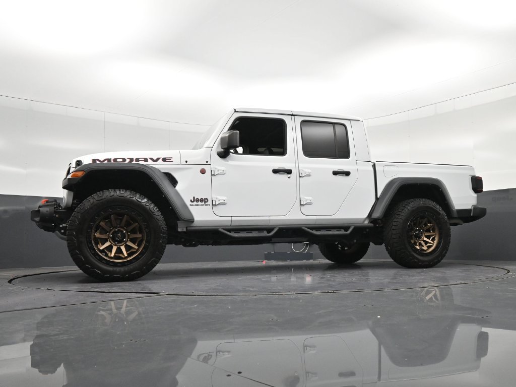 Used 2022 Jeep Gladiator Mojave w/ LED Lighting Group AWD/4WD image 24