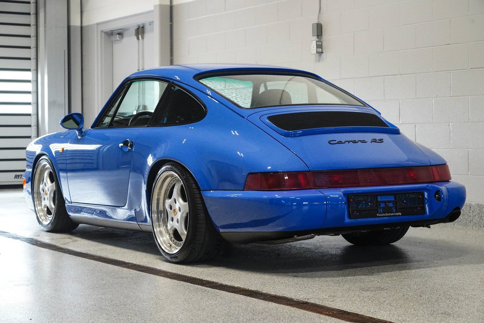 Used 1992 Porsche 911 image 4