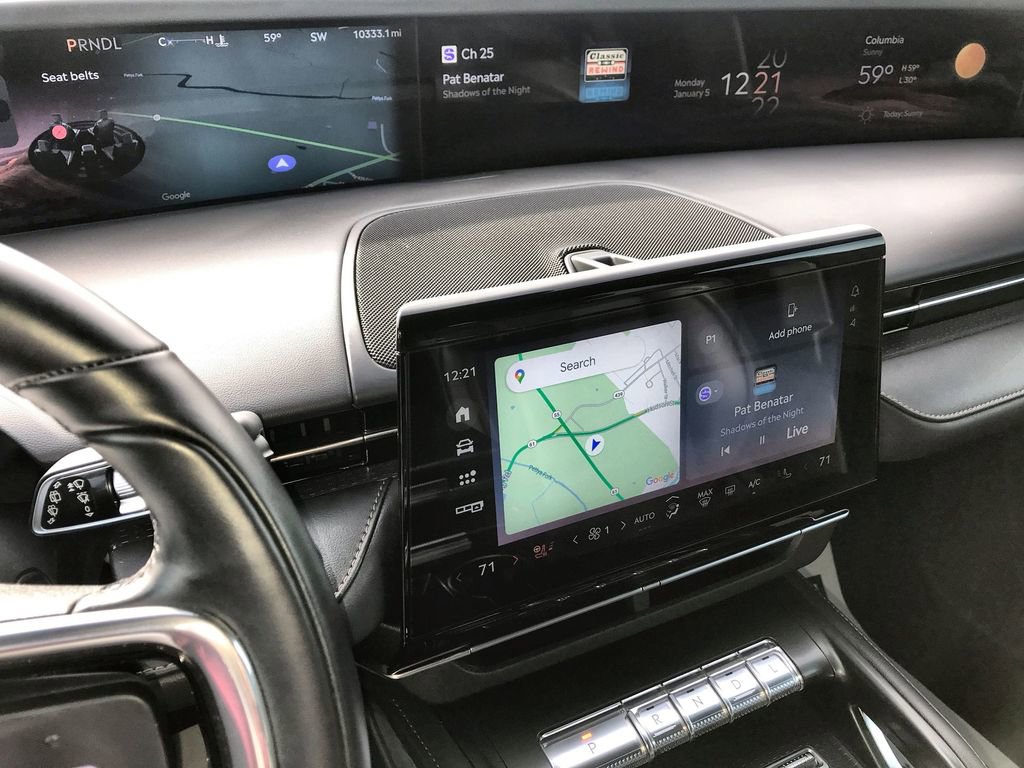 Used 2024 Lincoln Nautilus Premier w/ Jet Appearance Package image 18