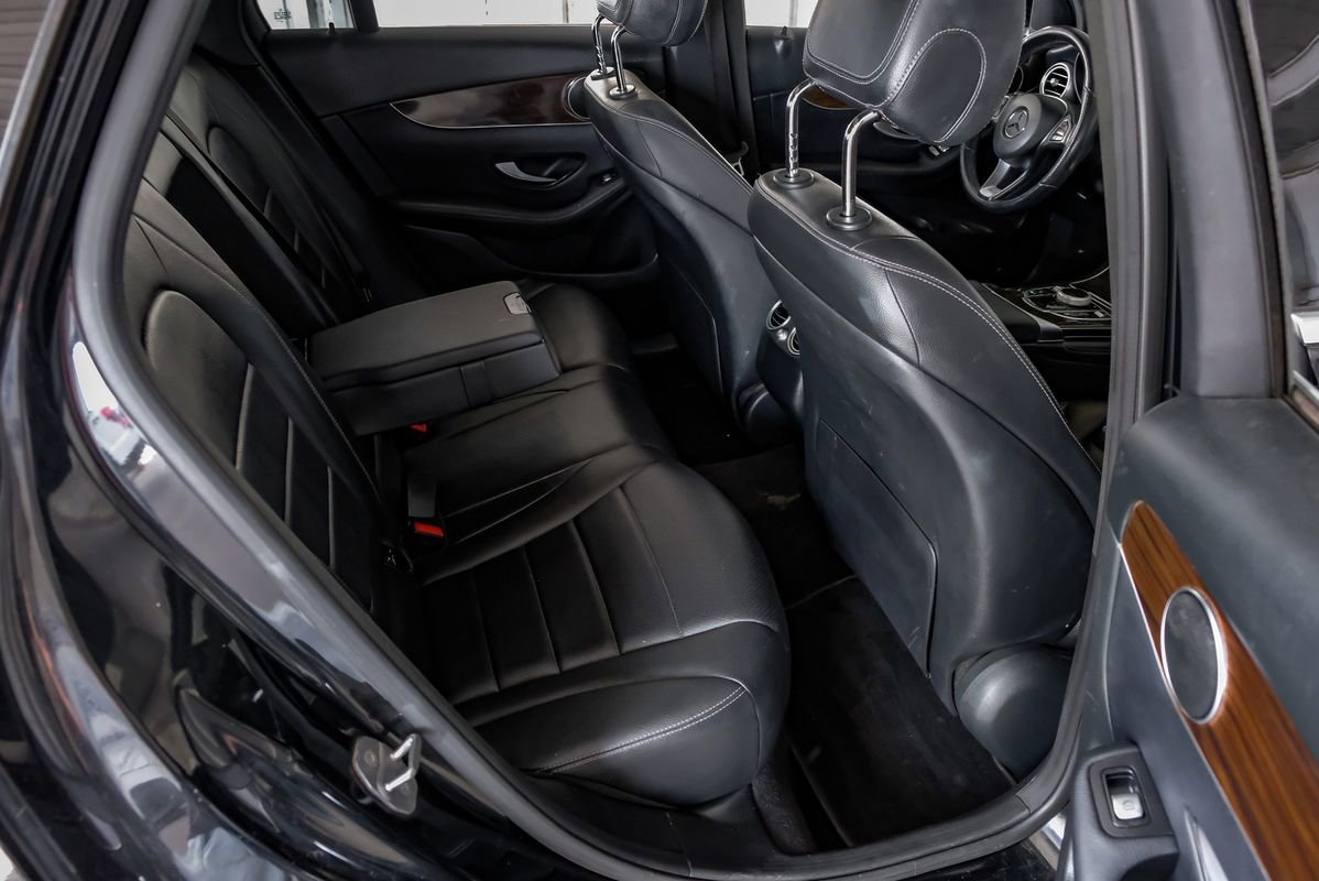Used 2019 Mercedes-Benz GLC 300 image 34