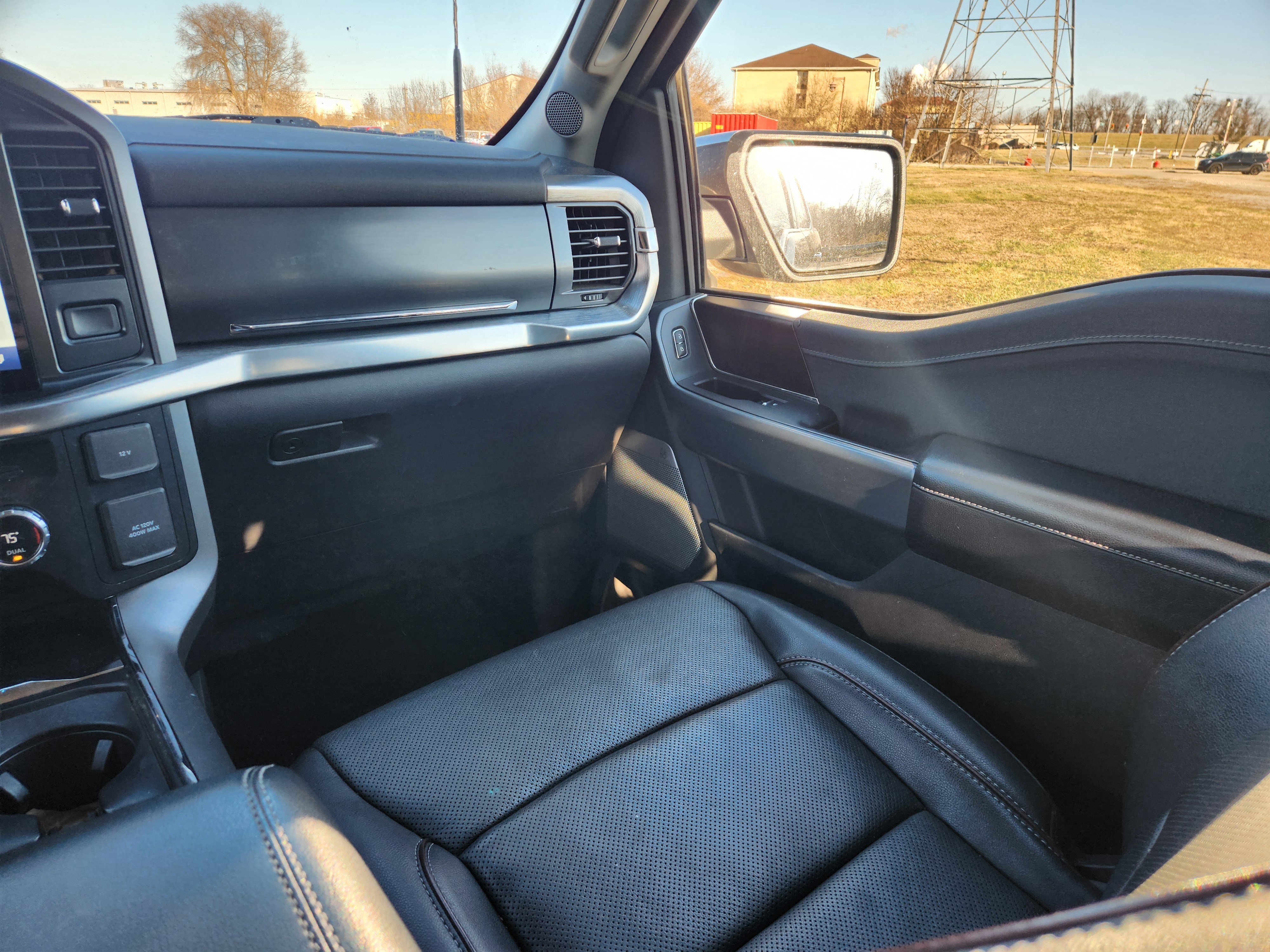 Used 2021 Ford F150 Lariat image 23