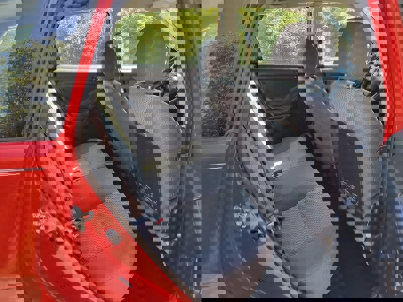 Used 2006 Toyota Matrix XR image 16