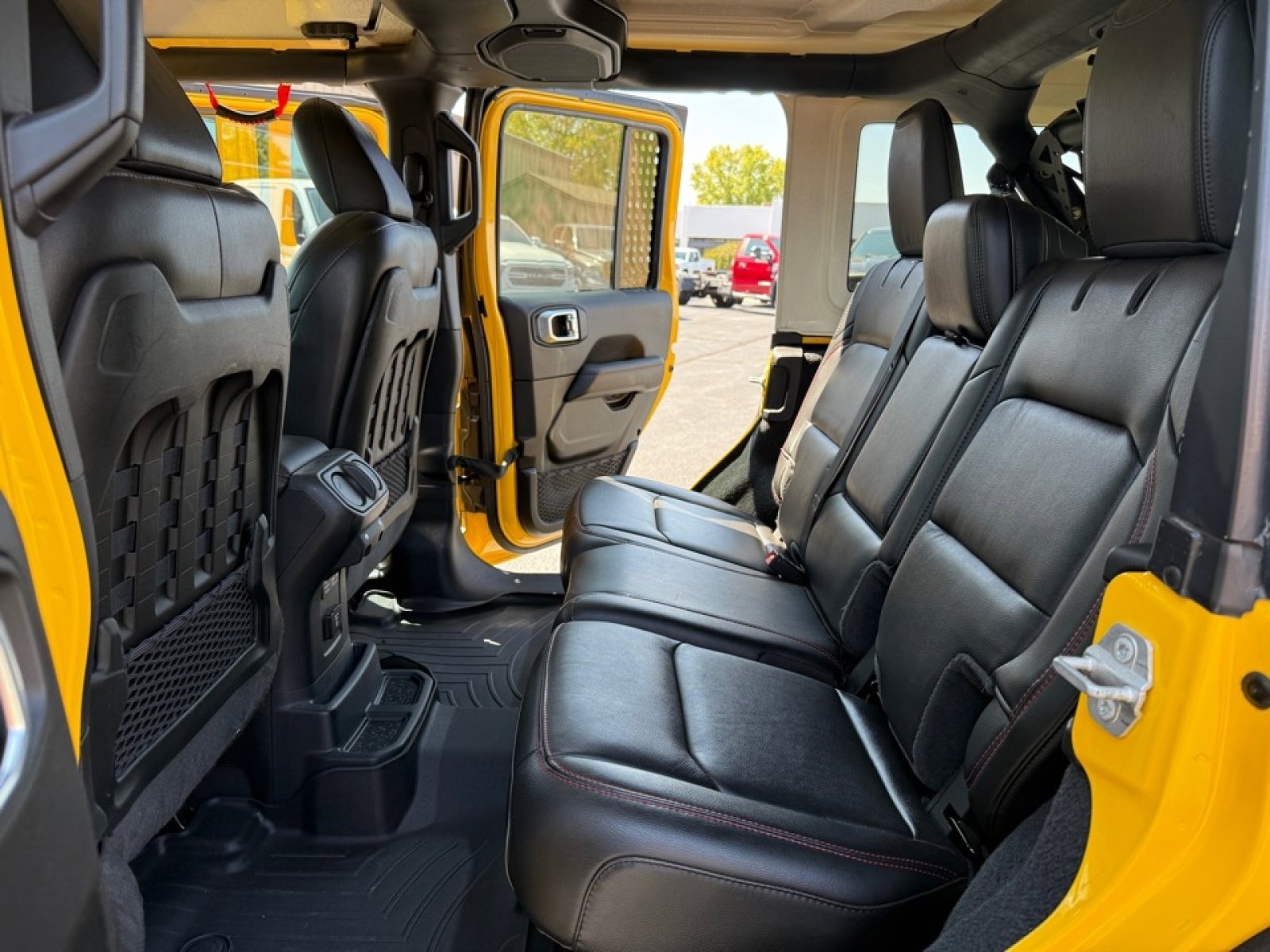 Used 2021 Jeep Wrangler Unlimited Rubicon w/ Dual Top Group image 14