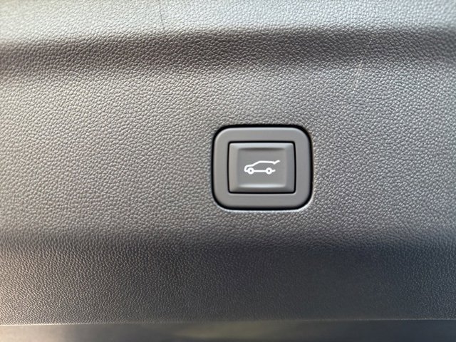 New 2026 Chevrolet Tahoe High Country image 8