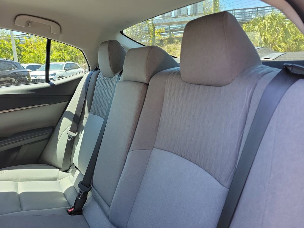 Used 2025 Toyota Camry LE FWD image 10
