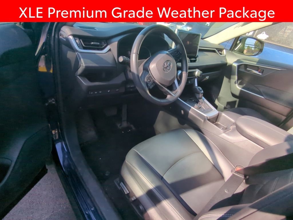 Used 2023 Toyota RAV4 XLE Premium AWD/4WD image 7
