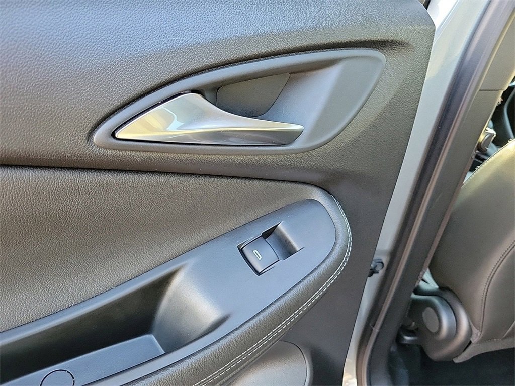 Used 2024 Buick Encore GX Sport Touring image 14