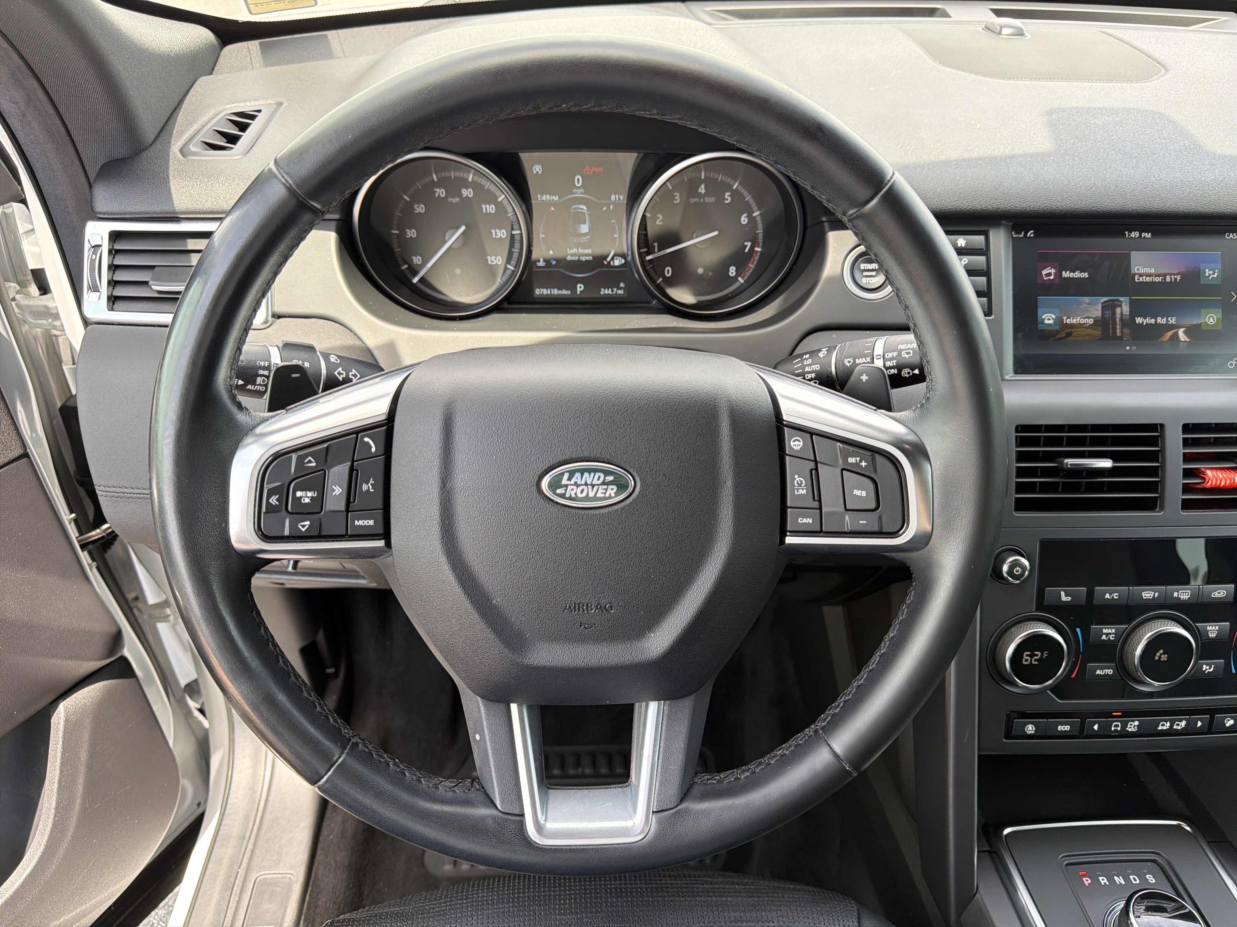 Used 2019 Land Rover Discovery Sport image 30