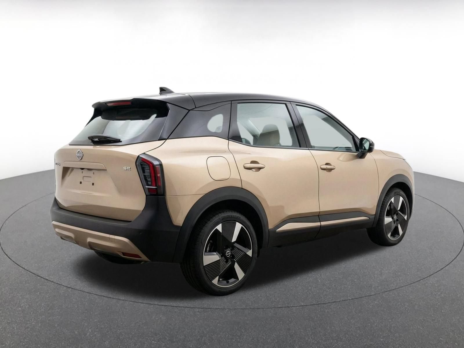 Used 2026 Nissan Kicks SR FWD image 9