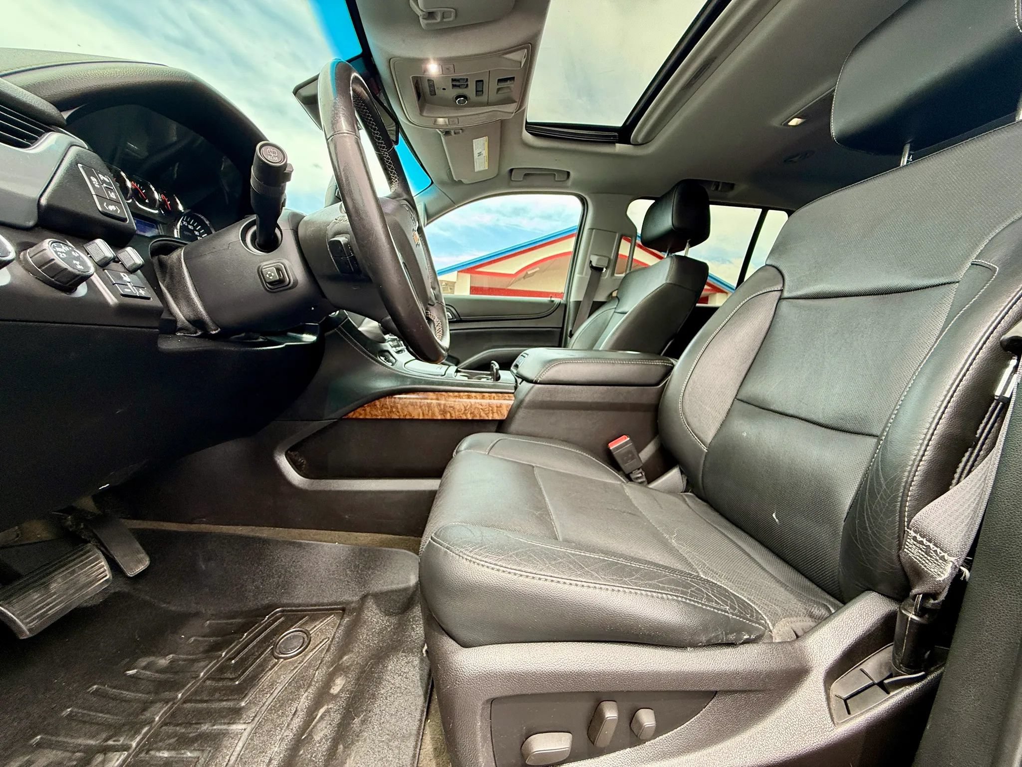 Used 2015 Chevrolet Suburban LTZ w/ Max Trailering Package AWD/4WD image 9