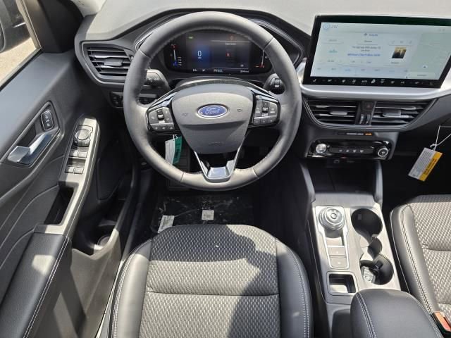 New 2024 Ford Escape SE image 32